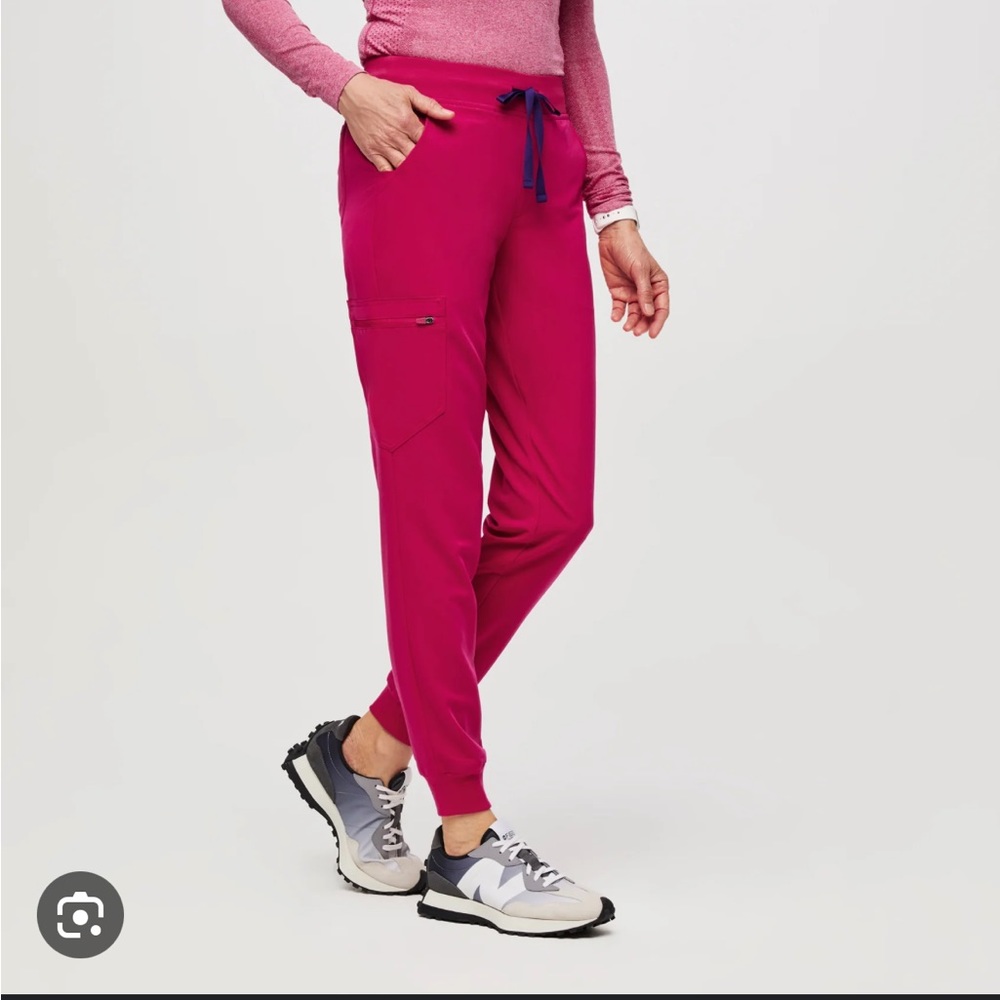 Figs Women’s Ultra Rose Zamora Jogger Scrub Pants XXS Petite